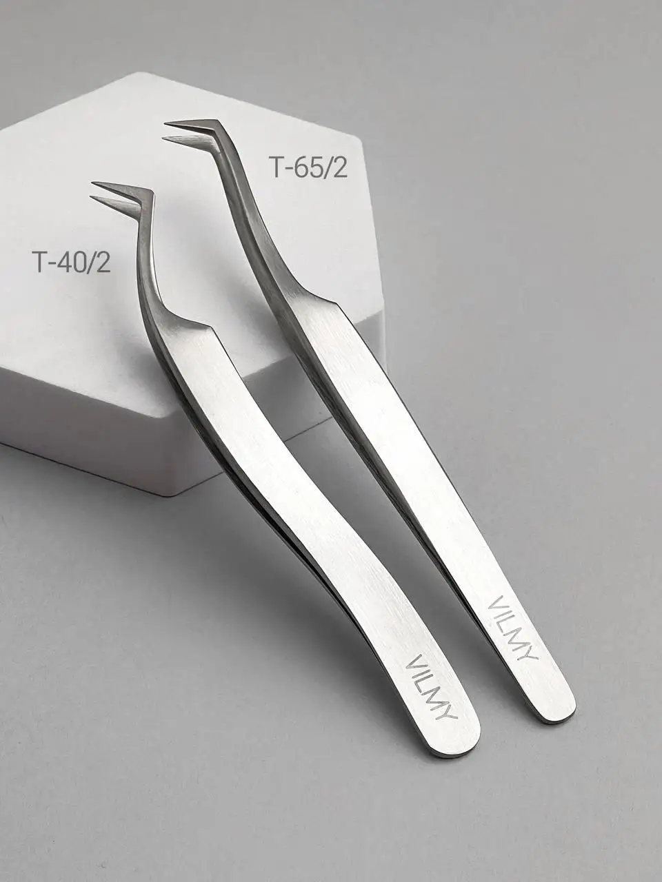 L-shaped eyelash tweezers, T-40/2 by Vilmy